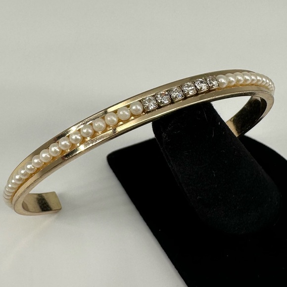 Jewelry - FAUX PEARL CRYSTAL BANGLE CUFF BRACELET GLAM